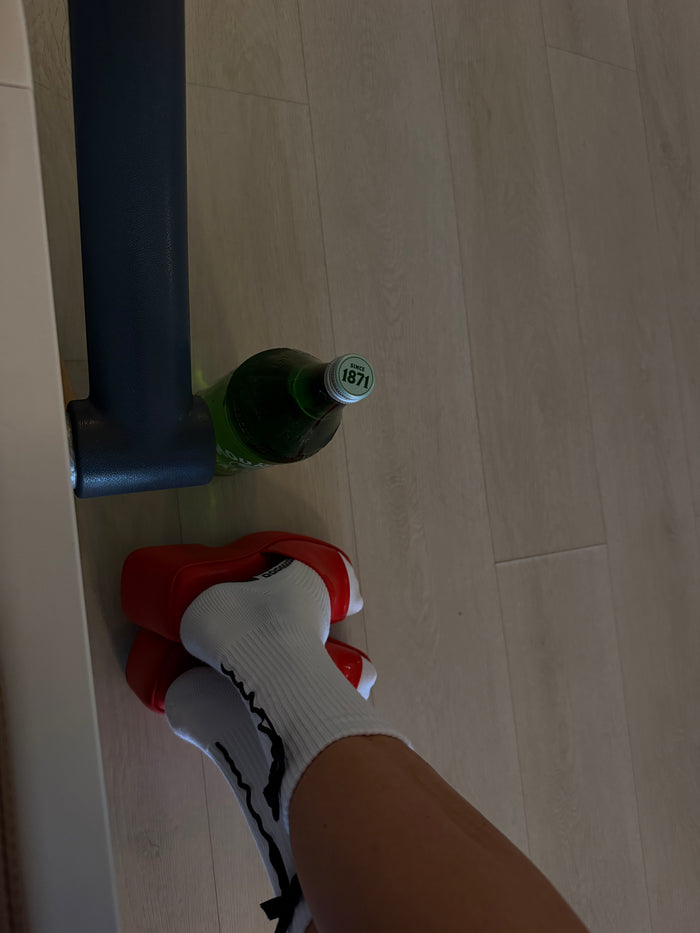 bow down, pin-up pilates socks